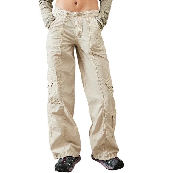 BDG Urban Outfitters Pants - NWT BDG Urban Outfitters Women's Y2K Low Rise Cargo Pants Relaxed Fit Size XS